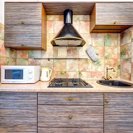 Світло! Vip Apartment In The Druzhby Narodiv Metro Station Kyjev Exteriér fotografie