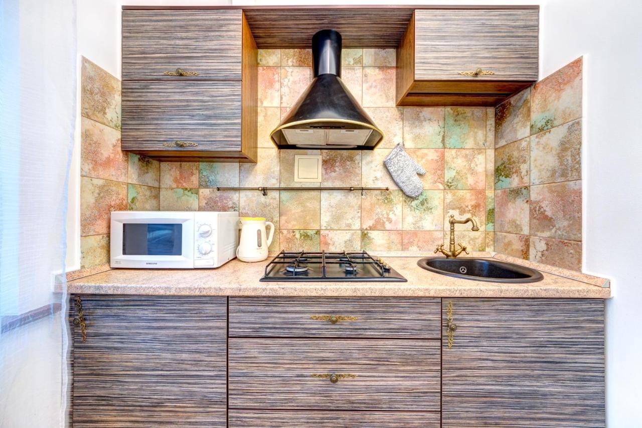 Світло! Vip Apartment In The Druzhby Narodiv Metro Station Kyjev Exteriér fotografie